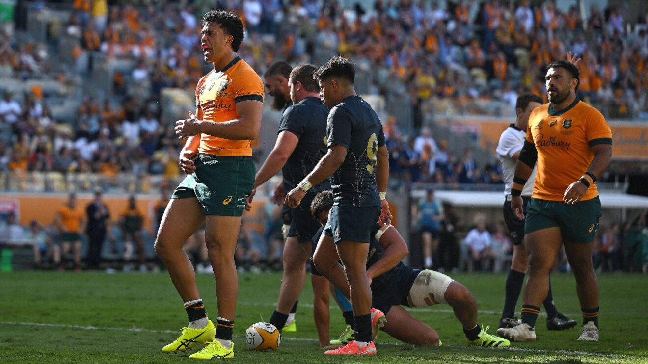 Joseph-Aukuso Suaalii Australia v Argentina 2025 - Alamy