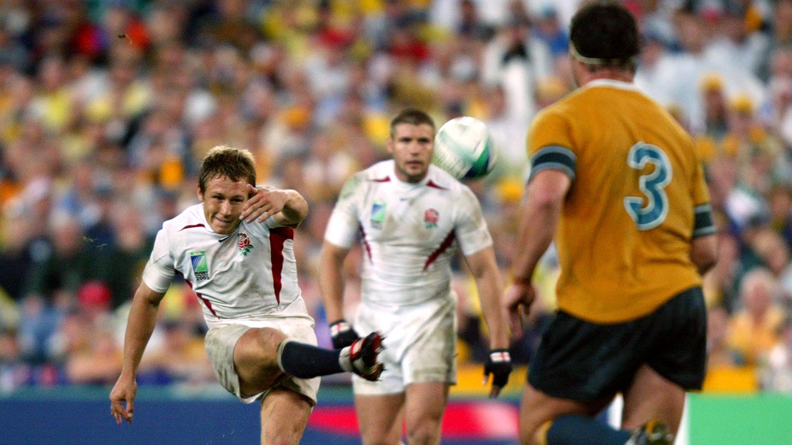 Jonny Wilkinson kicks the winning drop goal