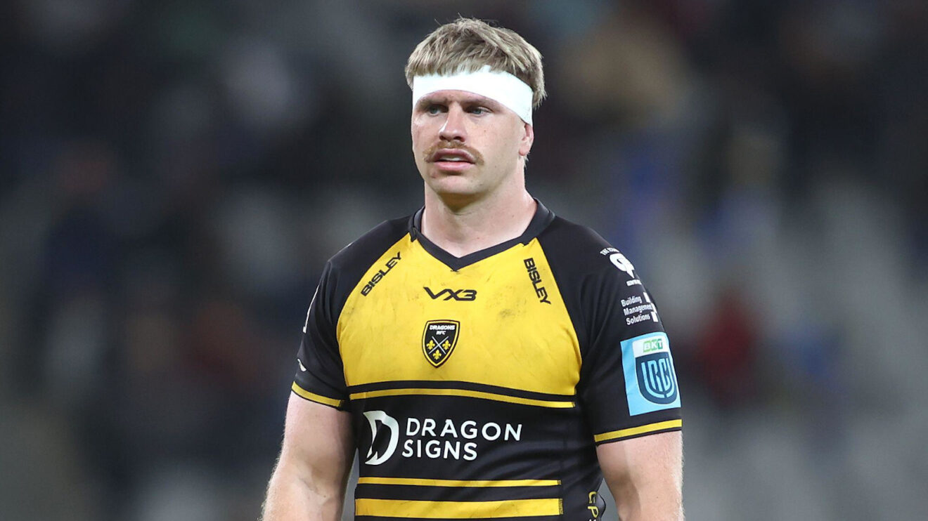 Aaron Wainwright for Dragons.