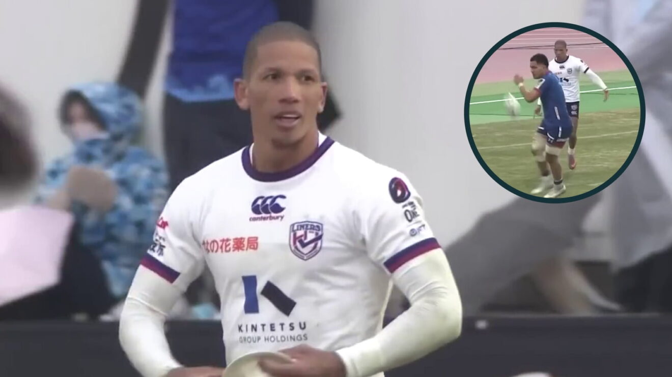 Manie Libbok in action for Hanazono Kintetsu Liners.