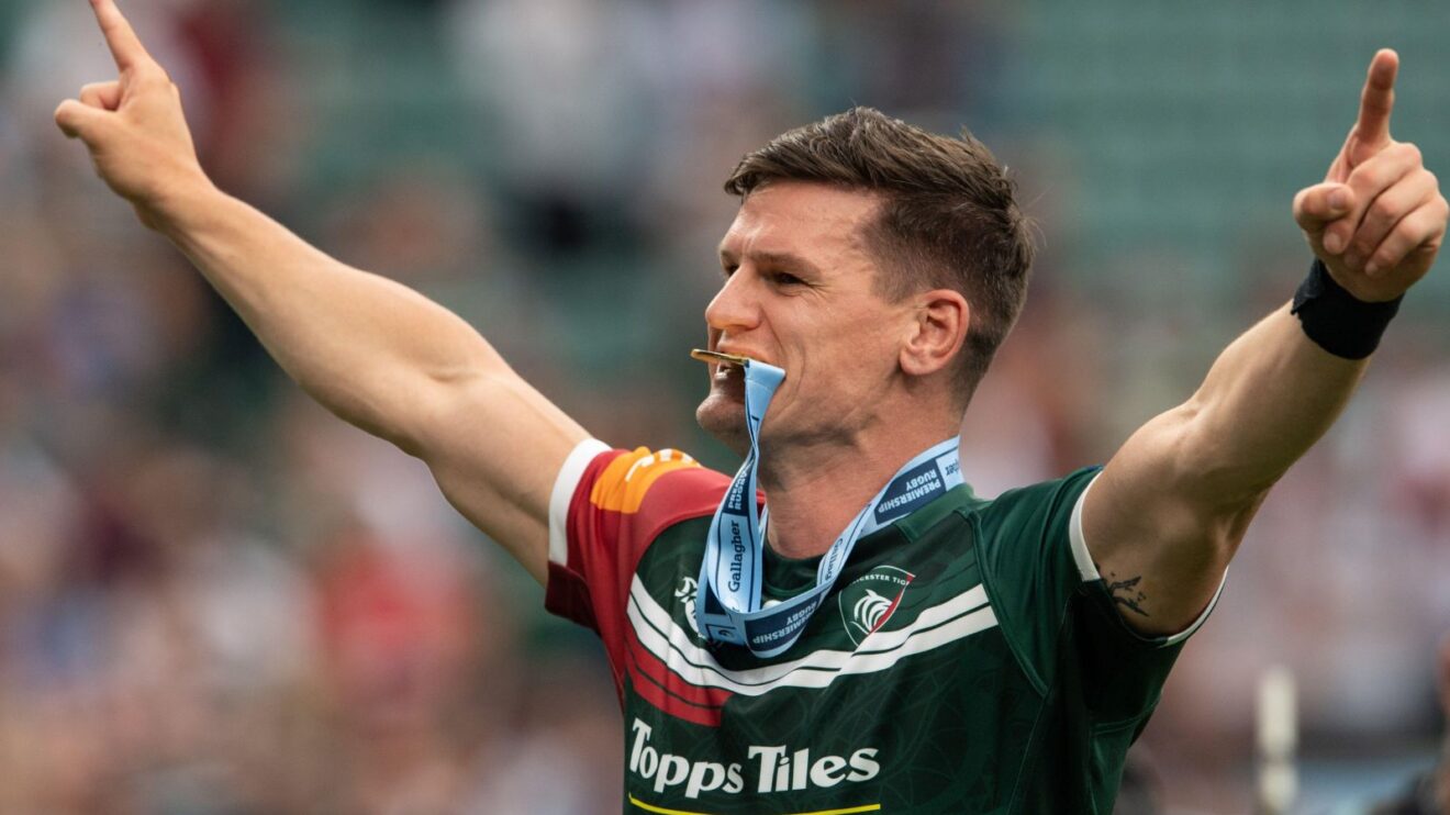 Freddie Burns celebrating Leicester Tigers' PREM Rugby final win in 2022