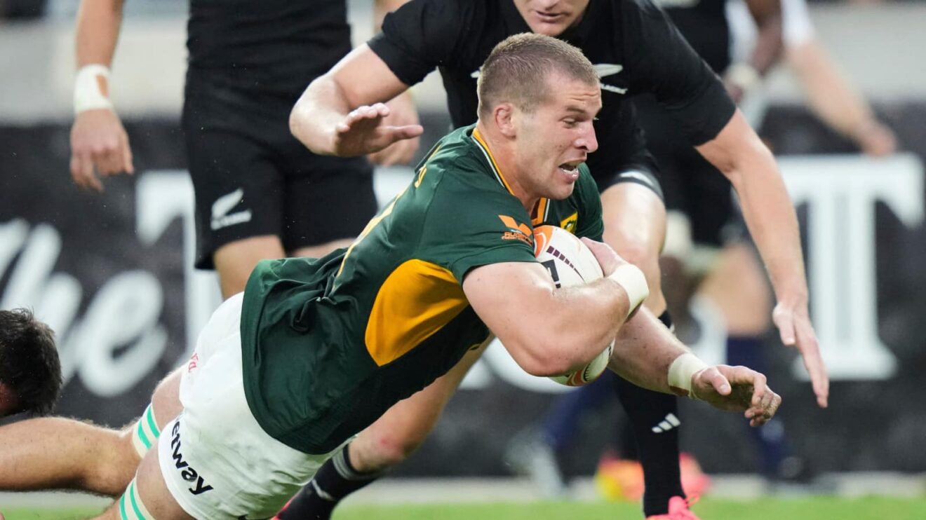 Cameron Hanekom's try seals victory for Springboks over All Blacks.