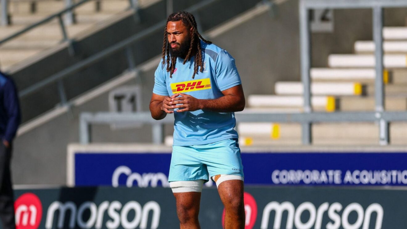 Chandler Cunningham-South warming up for Harlequins in 2026/27